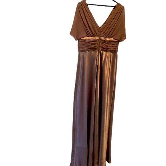 GOWN by Patra. Gorgeous shimmering sexy sophisticated comfortable dress 10
C - Picture 4 of 16